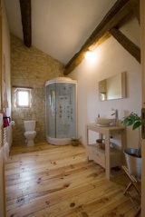 ensuite facilities, all-inclusive package with meals and wine